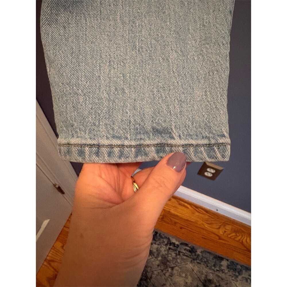 Levi’s 501 Jeans Womens 30x30 Light Wash Straight Leg Button Fly Blue - Picture 6 of 14